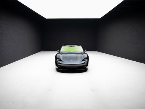 Used 2023 Porsche Taycan GTS image 80