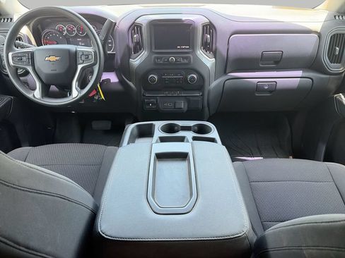 Used 2023 Chevrolet Silverado 2500 Custom w/ Custom Convenience Package AWD/4WD image 9