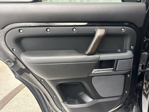 Used 2020 Land Rover Defender 110 X AWD/4WD image 40