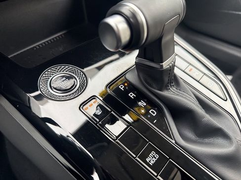 Used 2023 Kia Niro EX image 25