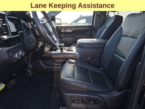 Used 2022 GMC Sierra 1500 SLT w/ SLT Premium Plus Package AWD/4WD image 10