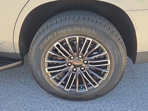 New 2026 GMC Yukon Elevation image 9