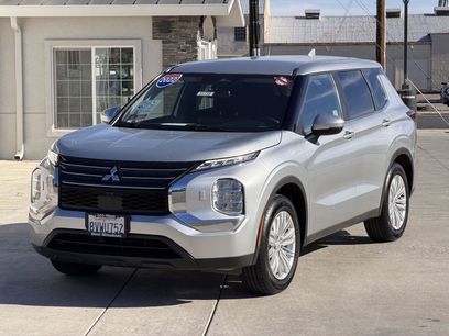 Used 2022 Mitsubishi Outlander ES