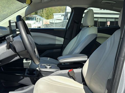 Used 2021 Ford Mustang Mach-E Premium image 13