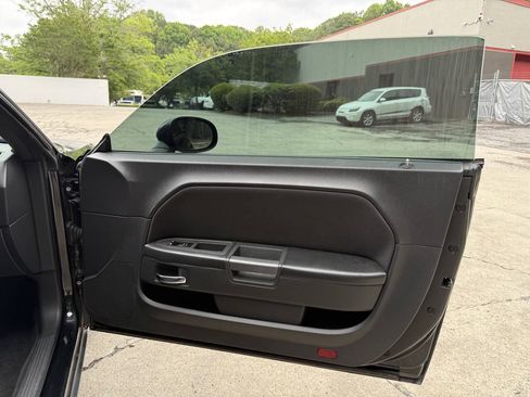 Used 2013 Dodge Challenger R/T RWD image 30