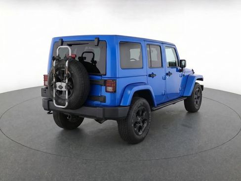 Used 2015 Jeep Wrangler Unlimited Sahara AWD/4WD image 3