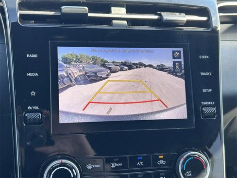 Used 2024 Hyundai Santa Cruz SE image 27