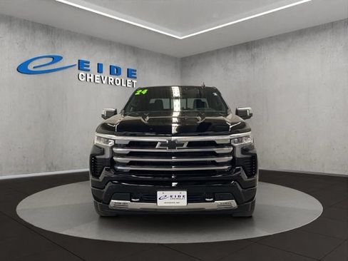 Used 2024 Chevrolet Silverado 1500 High Country w/ High Country Premium Package AWD/4WD image 10