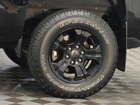 Used 2016 Chevrolet Silverado 1500 LT w/ Midnight Edition AWD/4WD image 48