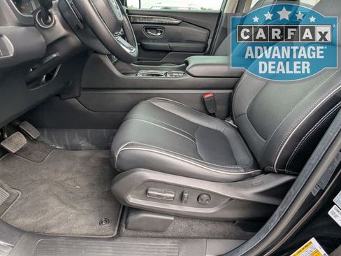 Used 2025 Honda Pilot Elite image 14