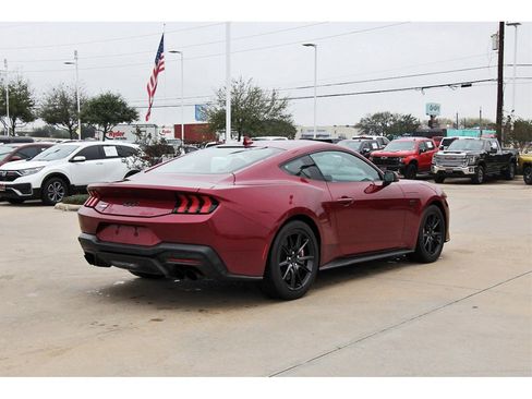 Used 2025 Ford Mustang GT Premium image 6