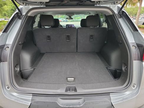 Used 2025 Chevrolet Blazer LT FWD image 6