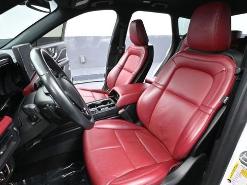 Used 2023 Lincoln Corsair Reserve w/ Jet Appearance Package image 24