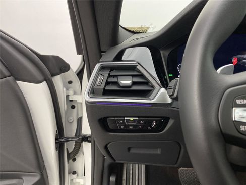 Used 2021 BMW 430i Coupe w/ Convenience Package (ZC2) image 31