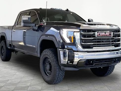 Used 2025 GMC Sierra 3500 SLT AWD/4WD image 1