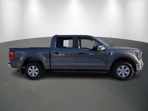 Used 2023 Ford F150 XLT w/ Trailer Tow Package image 9