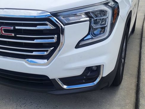 Used 2023 GMC Terrain SLT FWD image 12