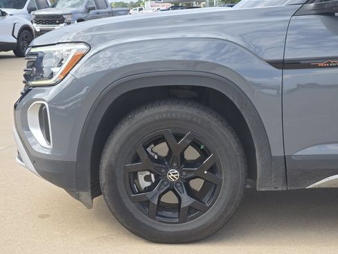 Used 2024 Volkswagen Atlas Peak Edition SEL AWD/4WD image 7