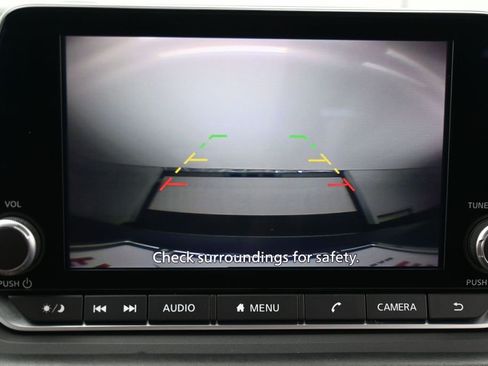 Used 2024 Nissan Rogue SV AWD/4WD image 16