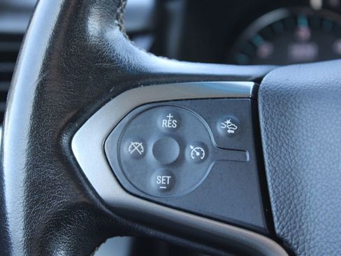 Used 2019 Chevrolet Suburban LT image 33