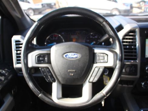 Certified 2017 Ford F250 Lariat w/ Chrome Package image 16