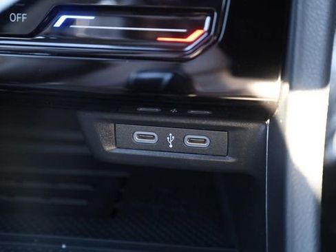 New 2026 Volkswagen Jetta SE image 16