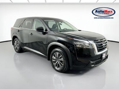Used 2024 Nissan Pathfinder S