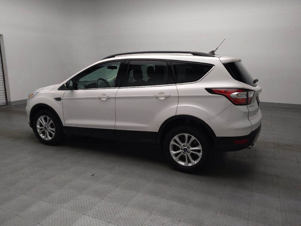 Used 2018 Ford Escape SEL FWD image 3