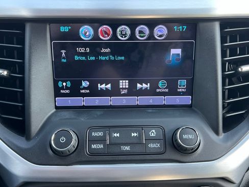 Used 2017 GMC Acadia SLT AWD/4WD image 29