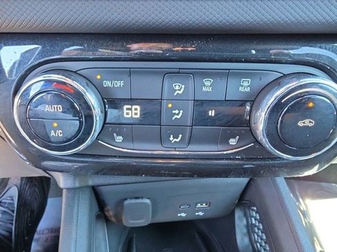 Used 2024 Chevrolet TrailBlazer RS w/ Convenience Package AWD/4WD image 21