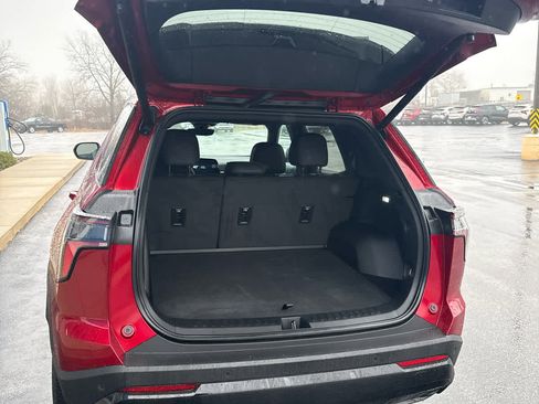 Used 2025 Chevrolet Equinox RS w/ Safety and Technology Package AWD/4WD image 11