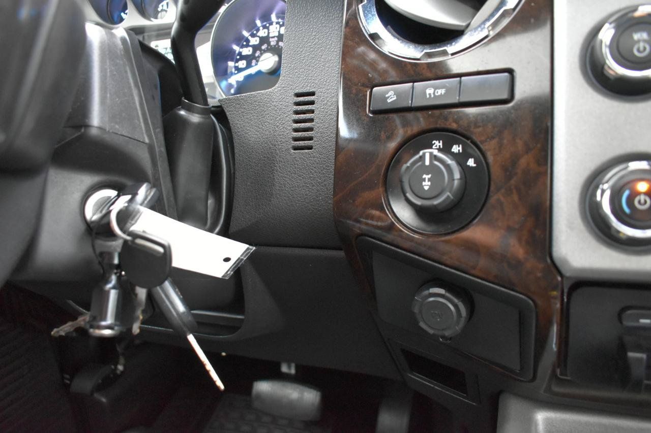 Used 2013 Ford F250 Platinum w/ FX4 Off Road Pkg AWD/4WD image 42
