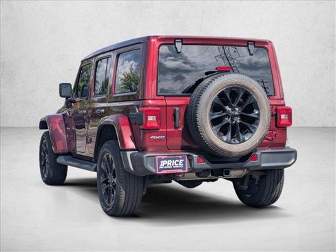 Used 2021 Jeep Wrangler Unlimited Sahara w/ Cold Weather Group AWD/4WD image 8