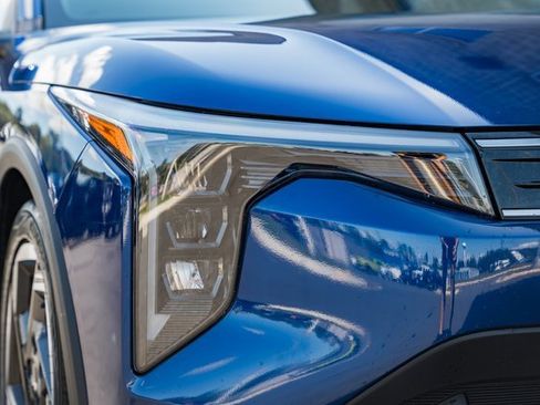 Used 2025 Kia K4 EX image 11