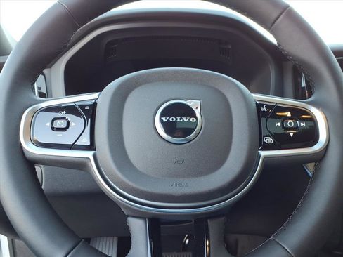 New 2026 Volvo XC60 B5 Core w/ Climate Package image 23