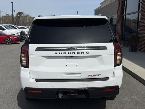 Used 2021 Chevrolet Suburban RST w/ Luxury Package image 5