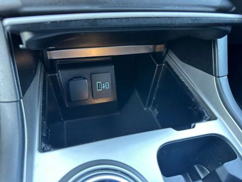 Certified 2020 Ford Explorer XLT image 19