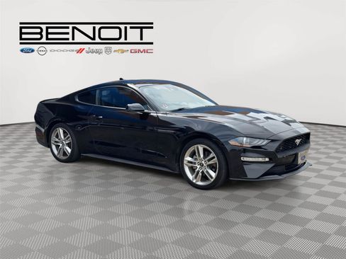 Used 2021 Ford Mustang Premium w/ Equipment Group 201A RWD image 4