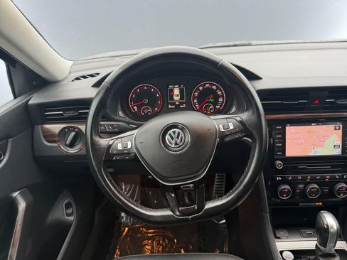 Used 2020 Volkswagen Passat 2.0T SEL FWD image 17