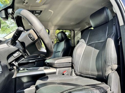 Used 2018 RAM 1500 Laramie w/ Convenience Group image 12