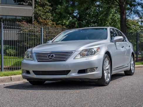 Used 2012 Lexus LS 460 AWD w/ Luxury Value Edition image 2