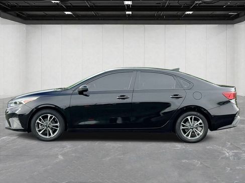 Used 2024 Kia Forte LXS FWD image 8