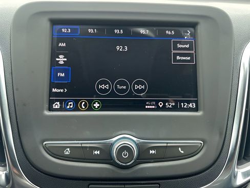 Used 2024 Chevrolet Equinox LT w/ Driver Convenience Package image 17