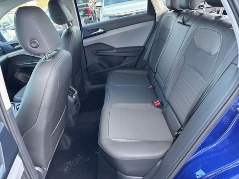 Certified 2024 Volkswagen Taos SE image 23