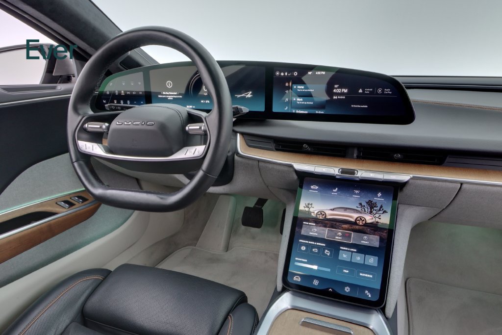 Used 2024 Lucid Air Touring AWD/4WD image 25