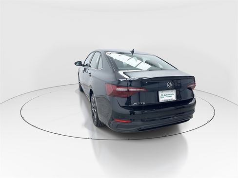 Used 2023 Volkswagen Jetta S image 6
