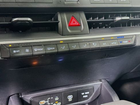 Used 2025 Kia K4 FWD image 23