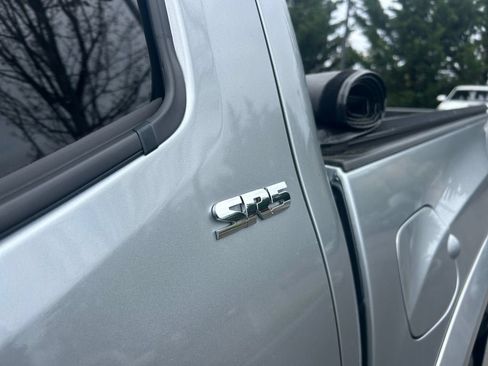 Used 2022 Toyota Tacoma SR5 AWD/4WD image 33