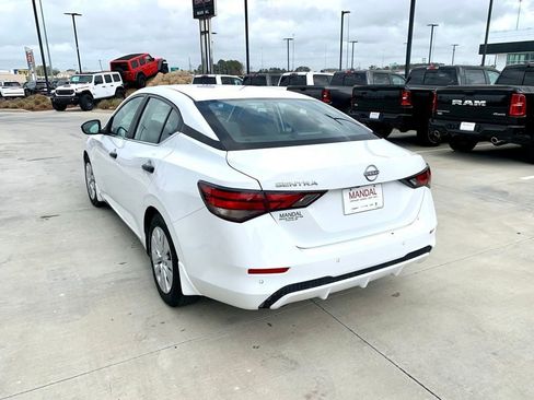 Used 2025 Nissan Sentra S image 7