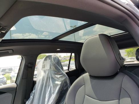 New 2026 Volkswagen Tiguan SE R-Line AWD/4WD image 7